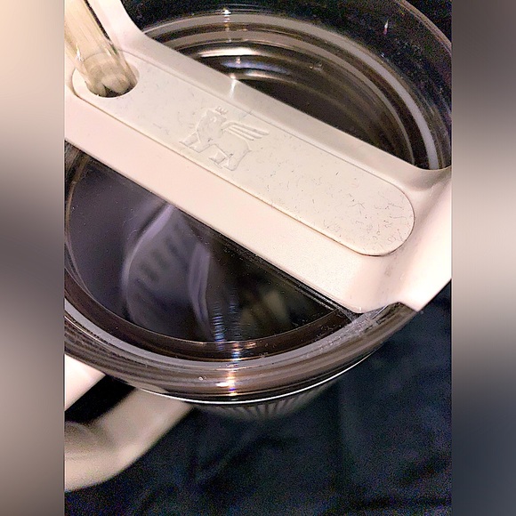 Stanley x Calia - 40oz Flowstate Quencher H2.0 Tumbler. Color: (Oat Milk) *NEW* - Picture 13 of 15